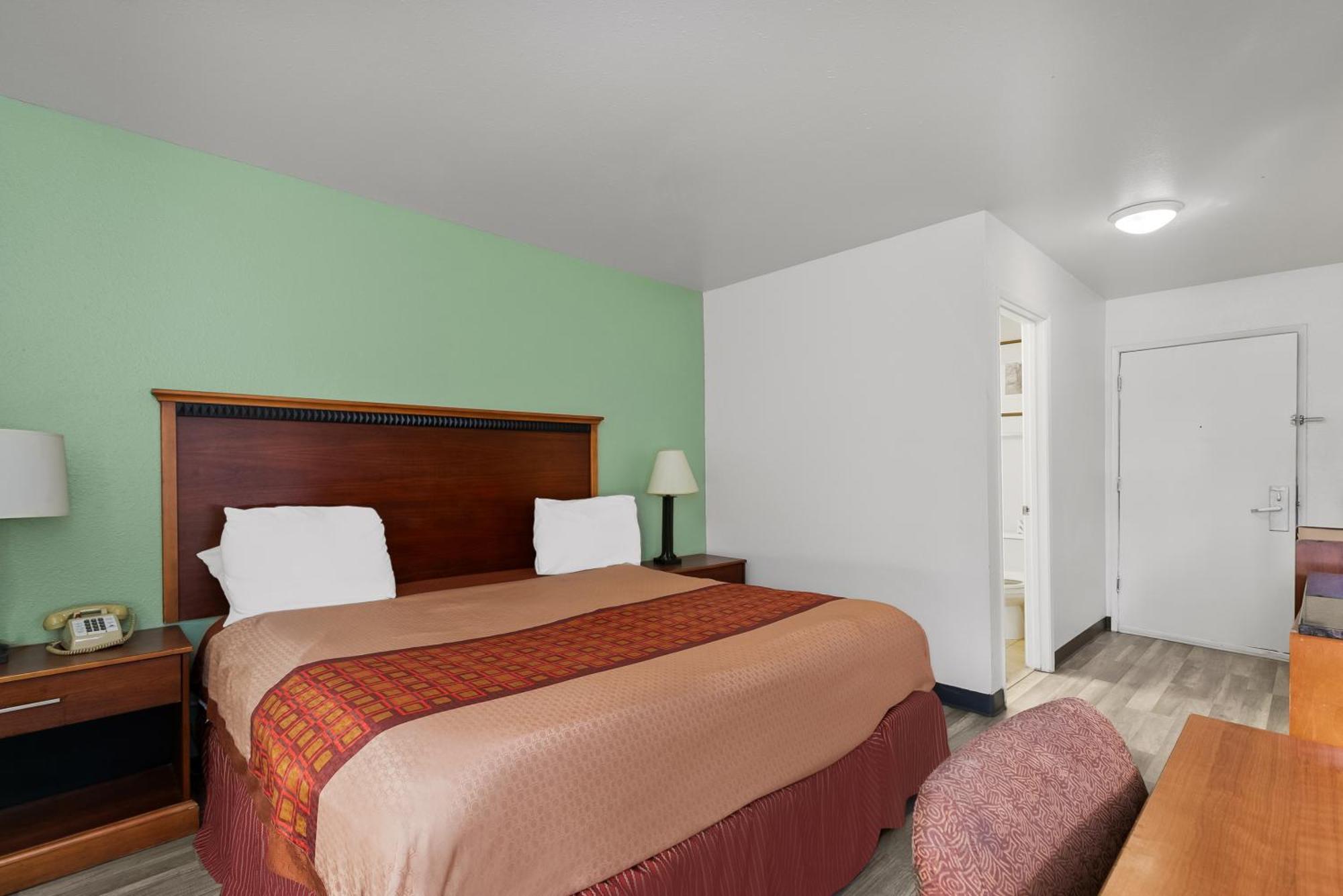 Americas Best Value Inn - Lincoln Airport Esterno foto