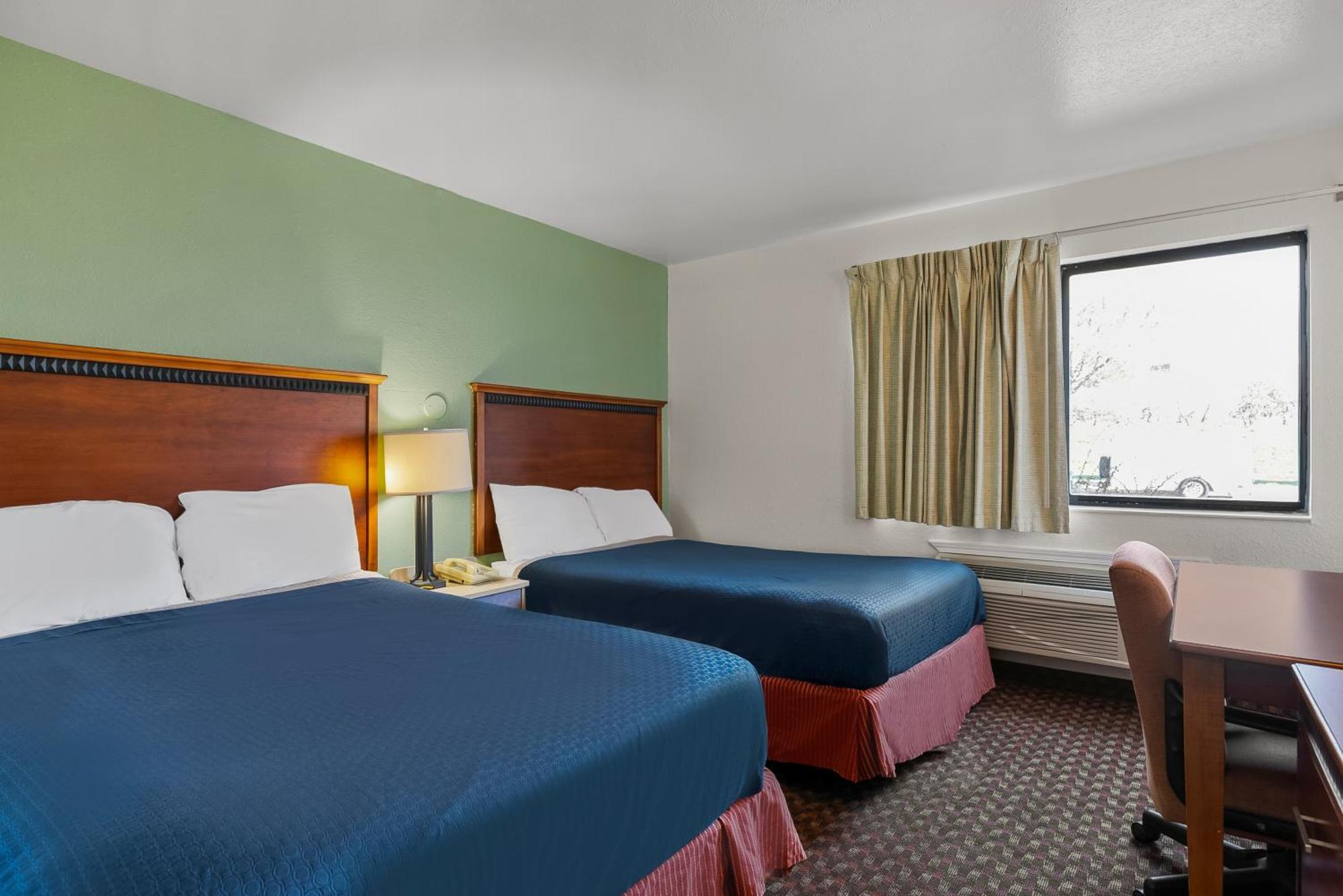 Americas Best Value Inn - Lincoln Airport Esterno foto