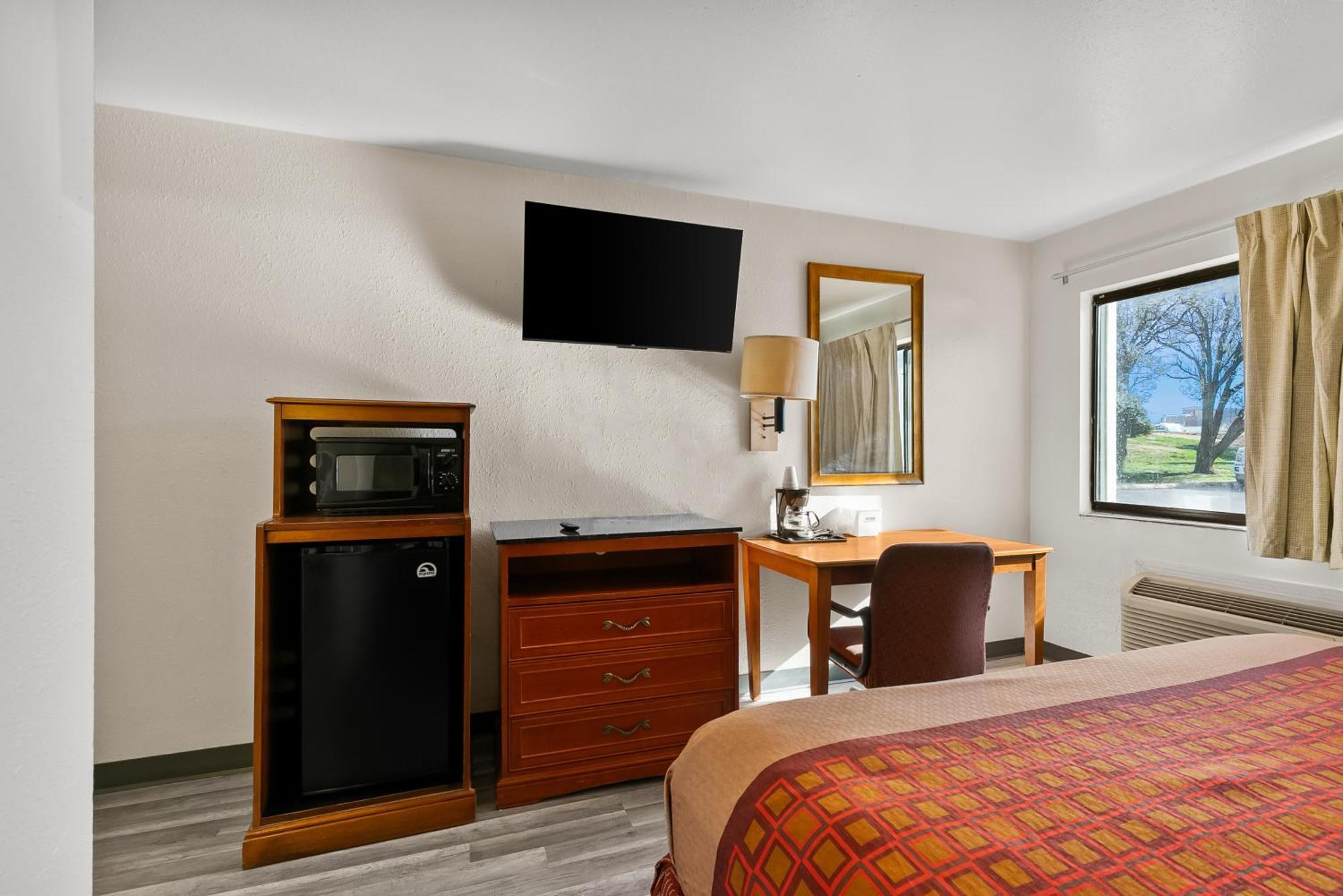 Americas Best Value Inn - Lincoln Airport Esterno foto