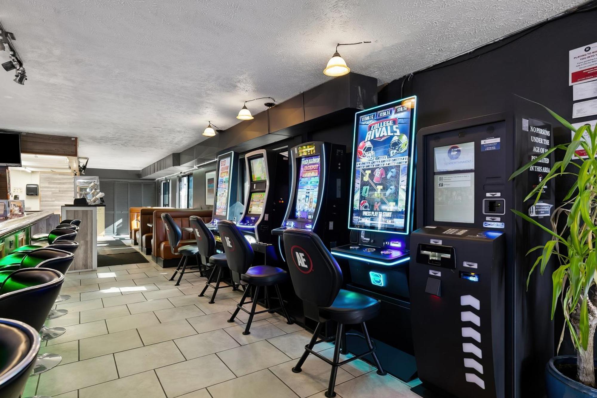Americas Best Value Inn - Lincoln Airport Esterno foto
