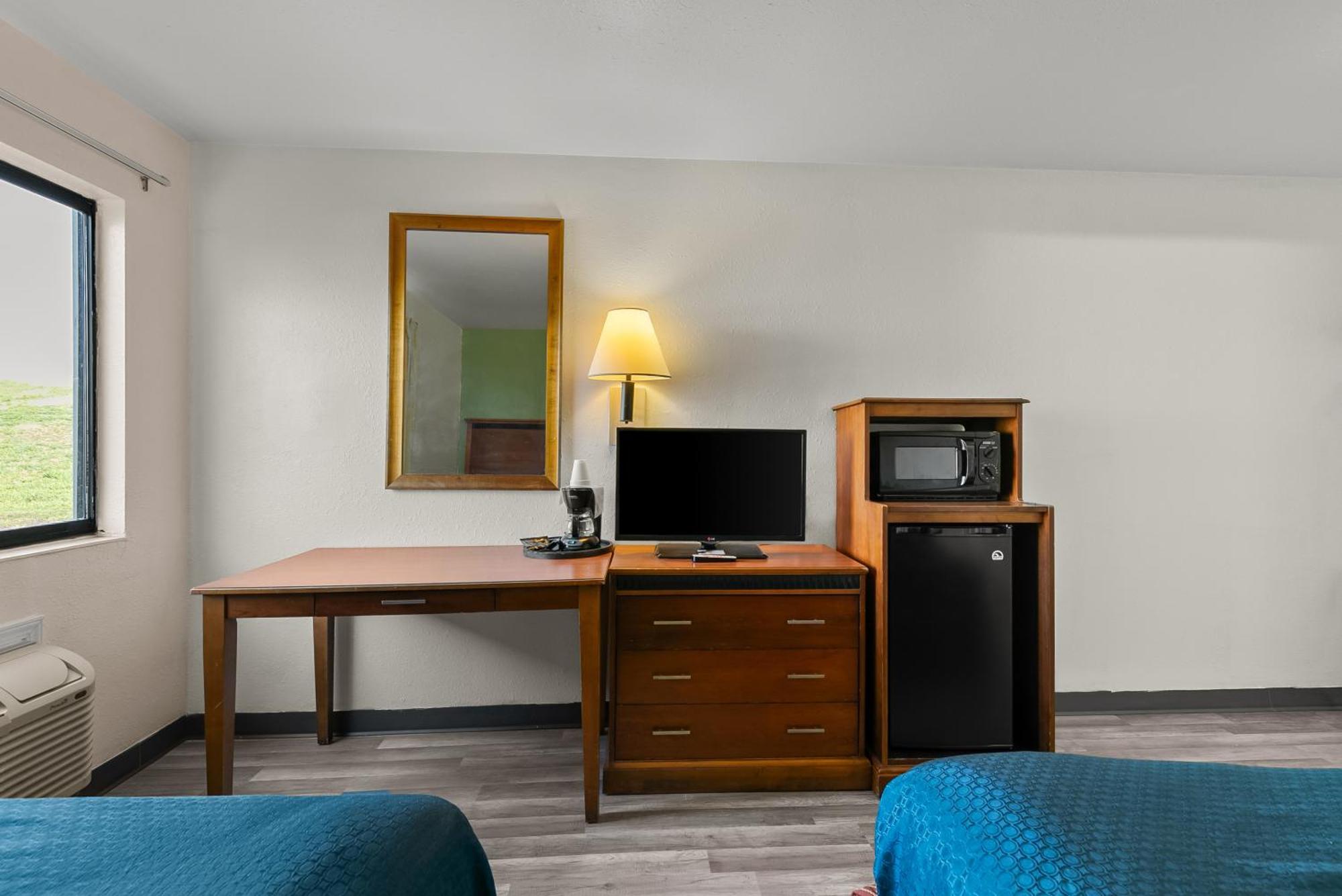 Americas Best Value Inn - Lincoln Airport Esterno foto